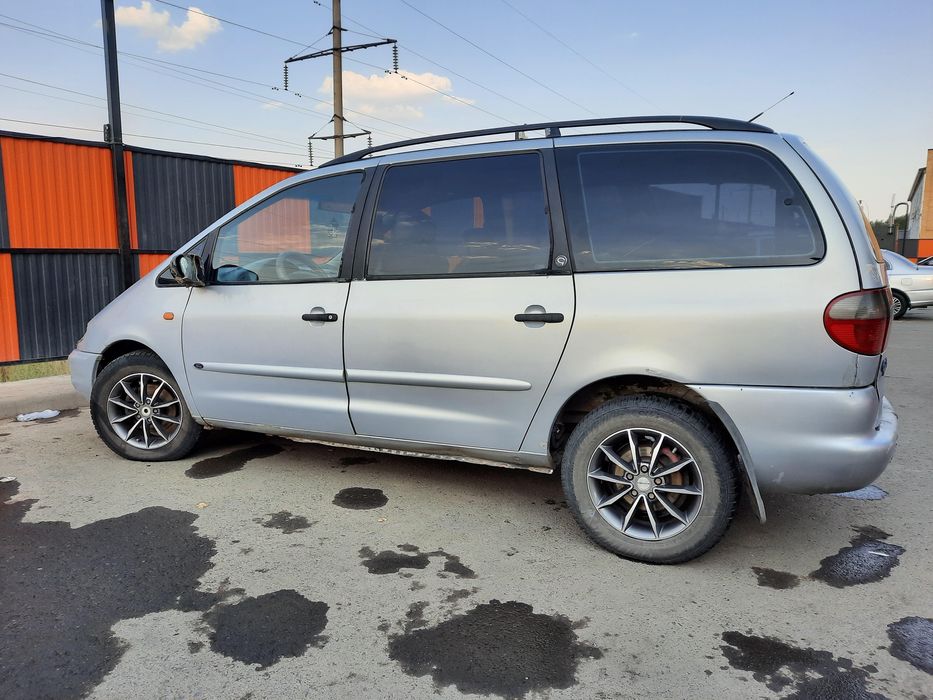 Продам автомобиль форд галакси