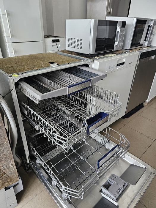 Съдомиялна за пълно вграждане SIEMENS