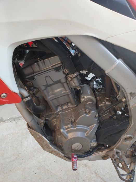 Продавам Хонда црф 250 L