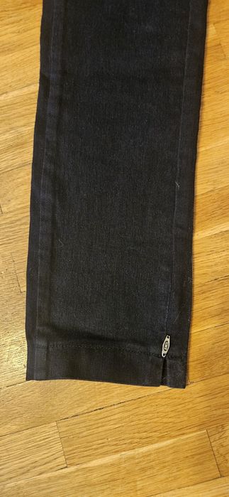 Нови черни дънки, S размер