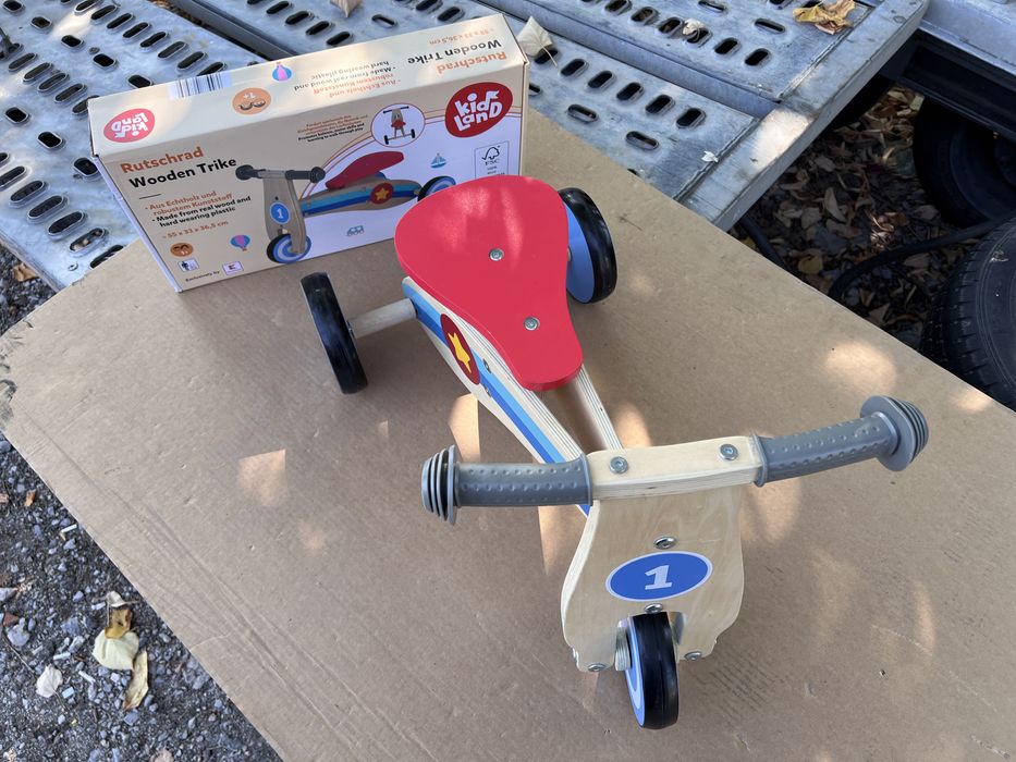 Детска дървена триколка от 1г