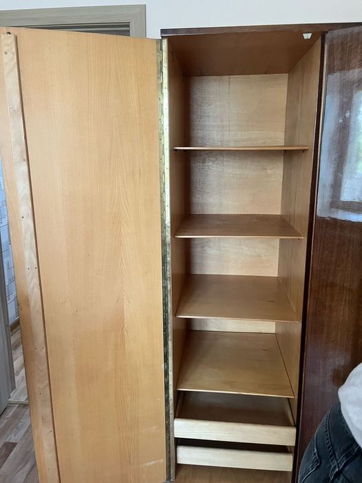 Продам шкаф в хорошем состоянии