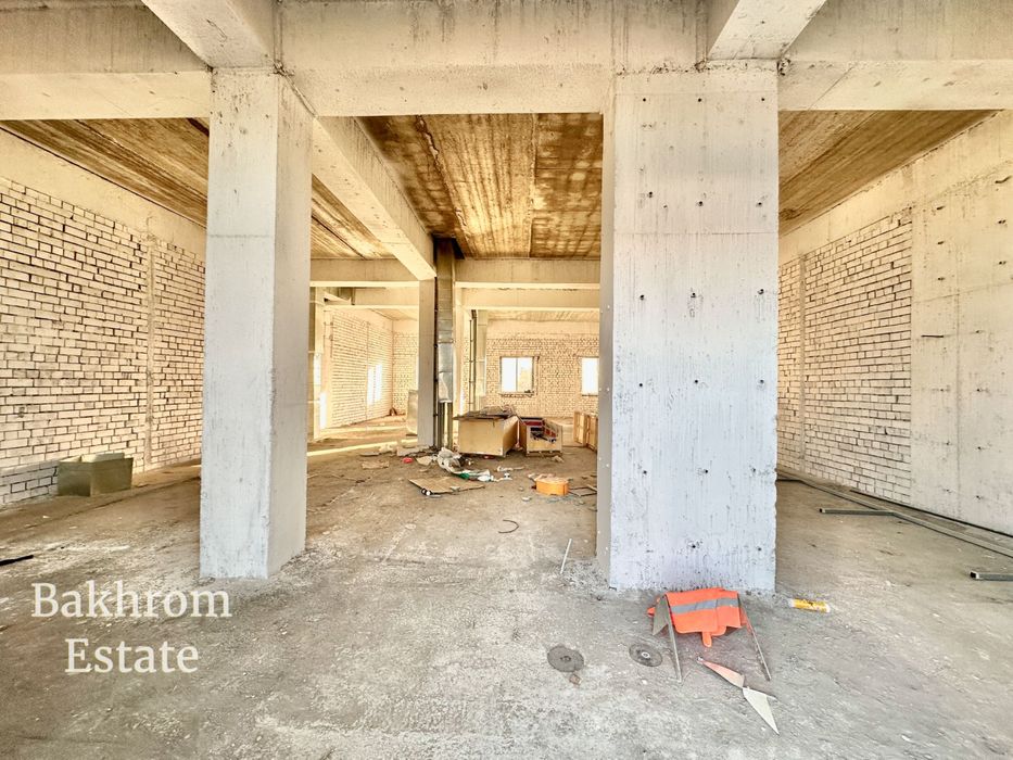 Офис • 202 м² • 4,2 метра до потолка • Юнусабад-12, до метро 100 шагов