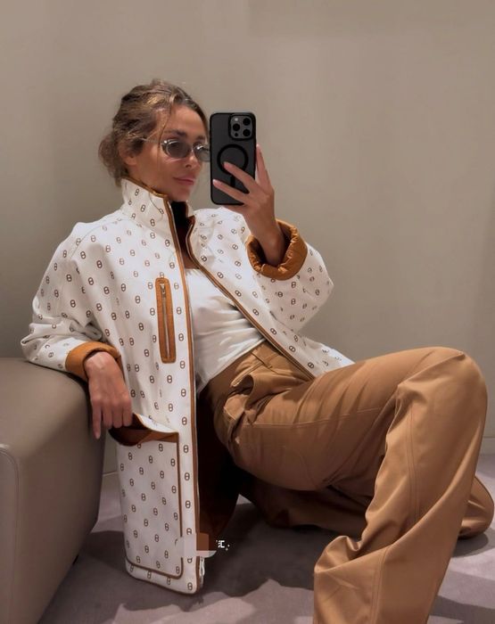 Hermes яке с две лица