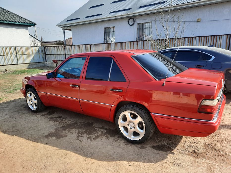 Продам машину мерседес