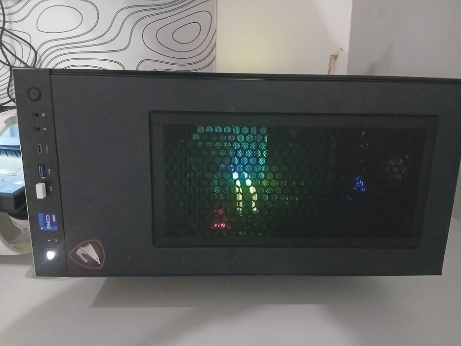 Продам игровой корпус черный