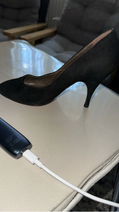Pantofi din piele intoarsa stileto