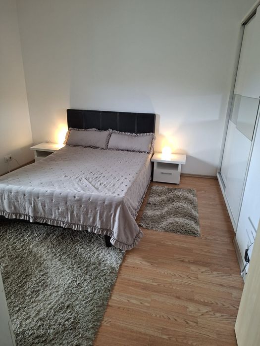 Închiriez apartament, Tel  0728900700