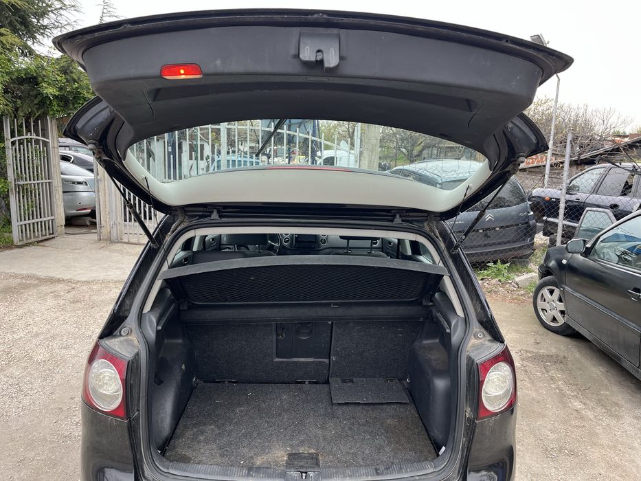 Volkswagen Golf 5 PLUS 1.6 FSI - НА ЧАСТИ