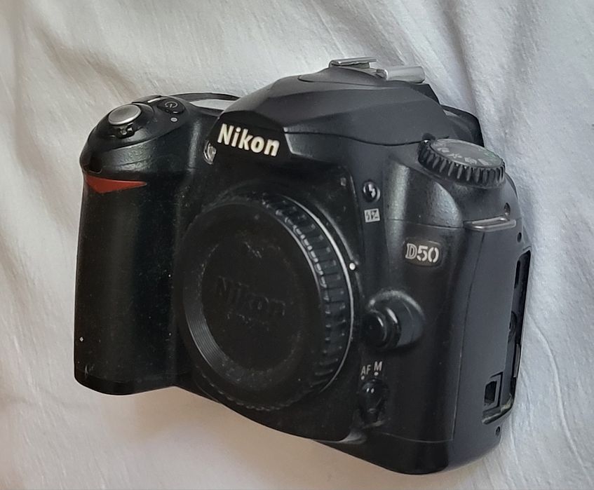 Фотокамера Nikon D50