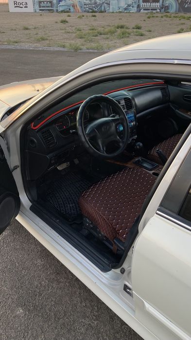 Hyundai sonata EF 2004 2L