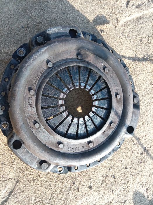 Мерскдес 2.2 ден шешилген