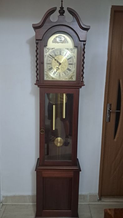 Ceas de podea cu pendula