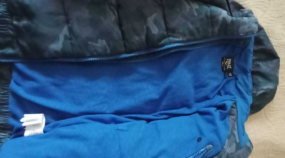 Зимно        яке