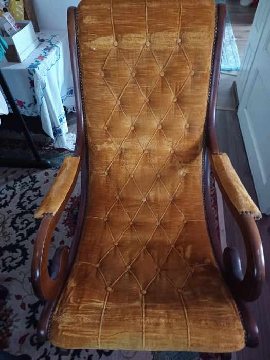 Lavoar si scaun balansoar  in stare impecabila