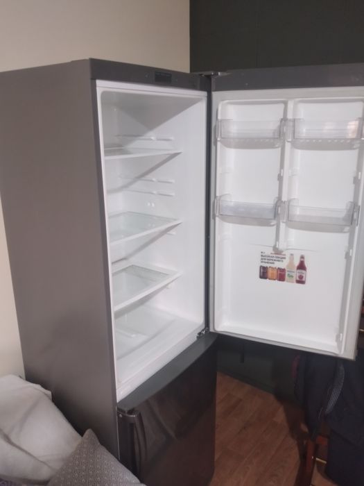 Холодильник LG отличном состояний