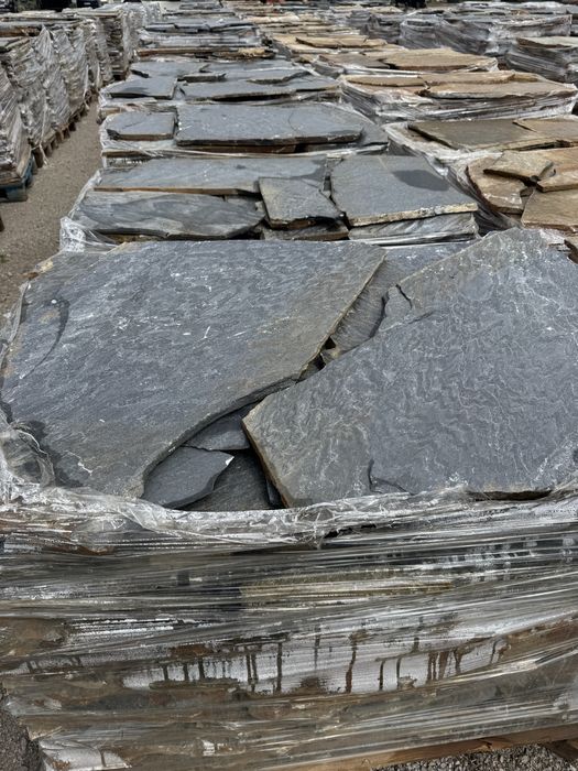 Гнайс Черен- неоформен, различни дебелини