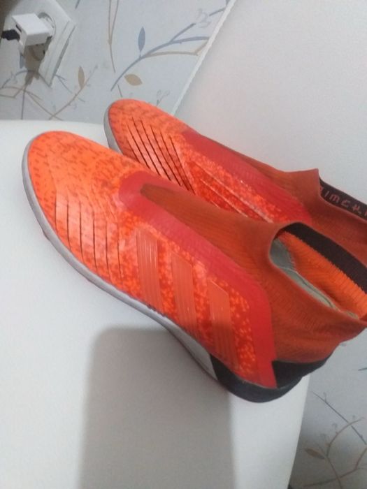 Спортивная обувь Adidas