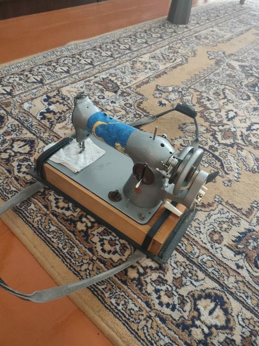 Швейная машинка.