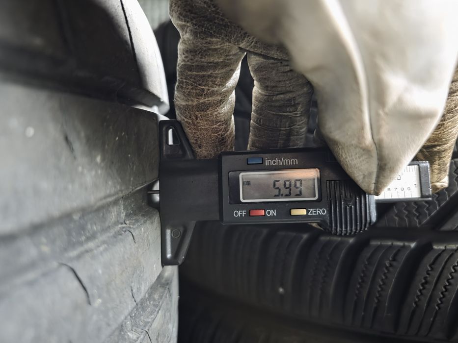 1бр Лятна гума 225 40 19 - Bridgestone- DOT 2023