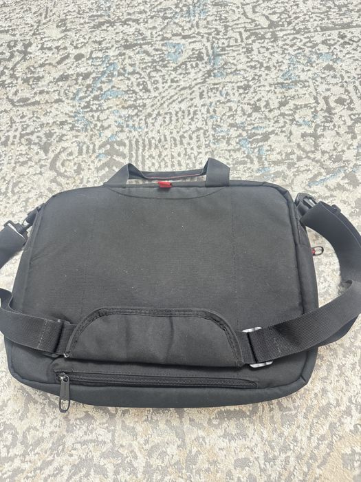 Сумки для ноутбука