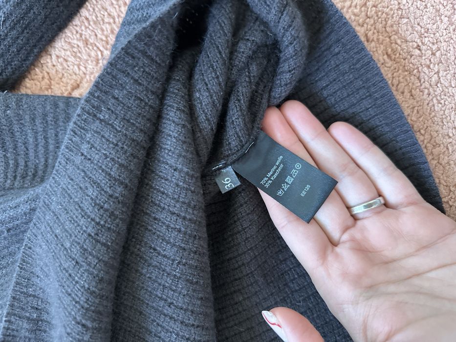 Pulover maro 36 S 70% lână merinos 30% cașmir