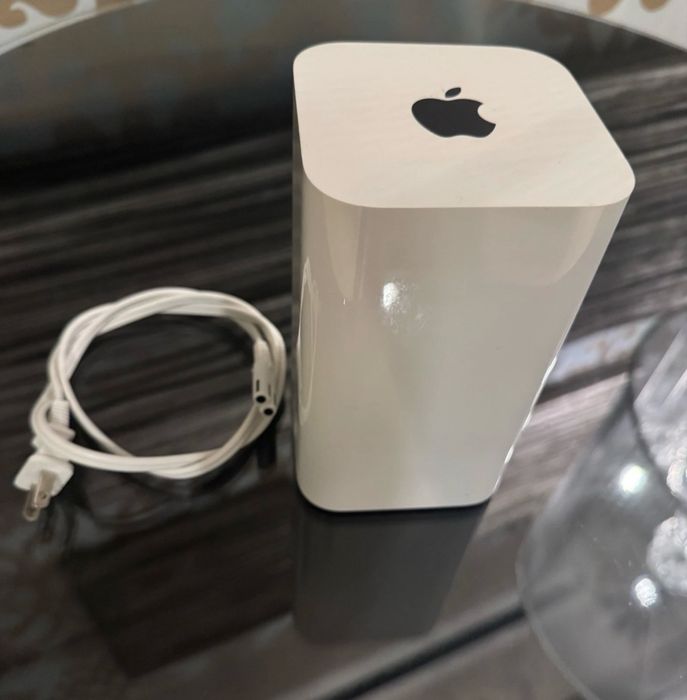 Роутер Apple AirPort Extreme, A1521, ME918LL