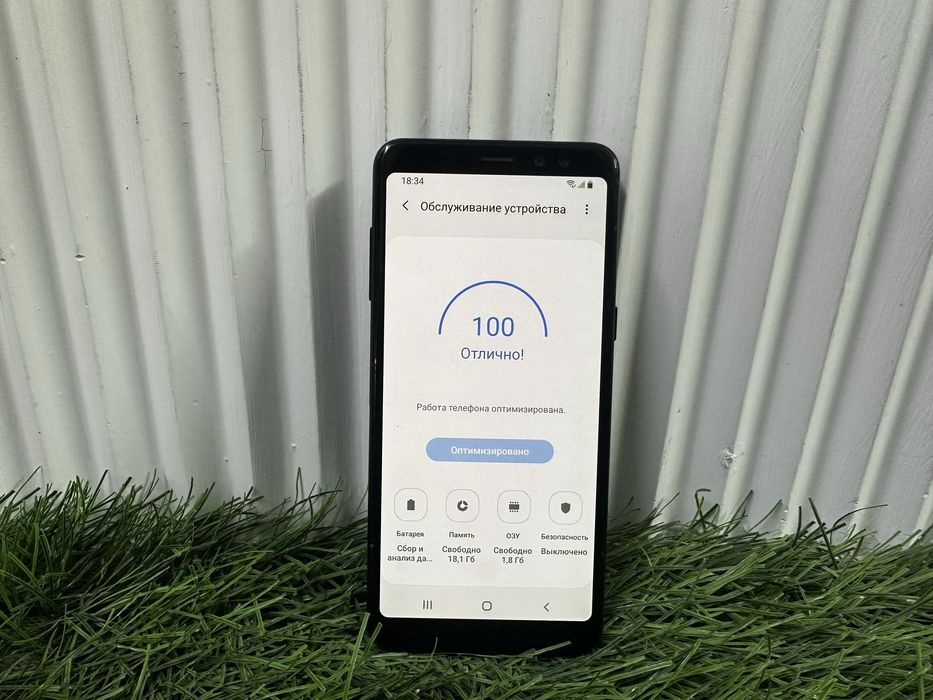 Телефон Samsung A8 32 gb