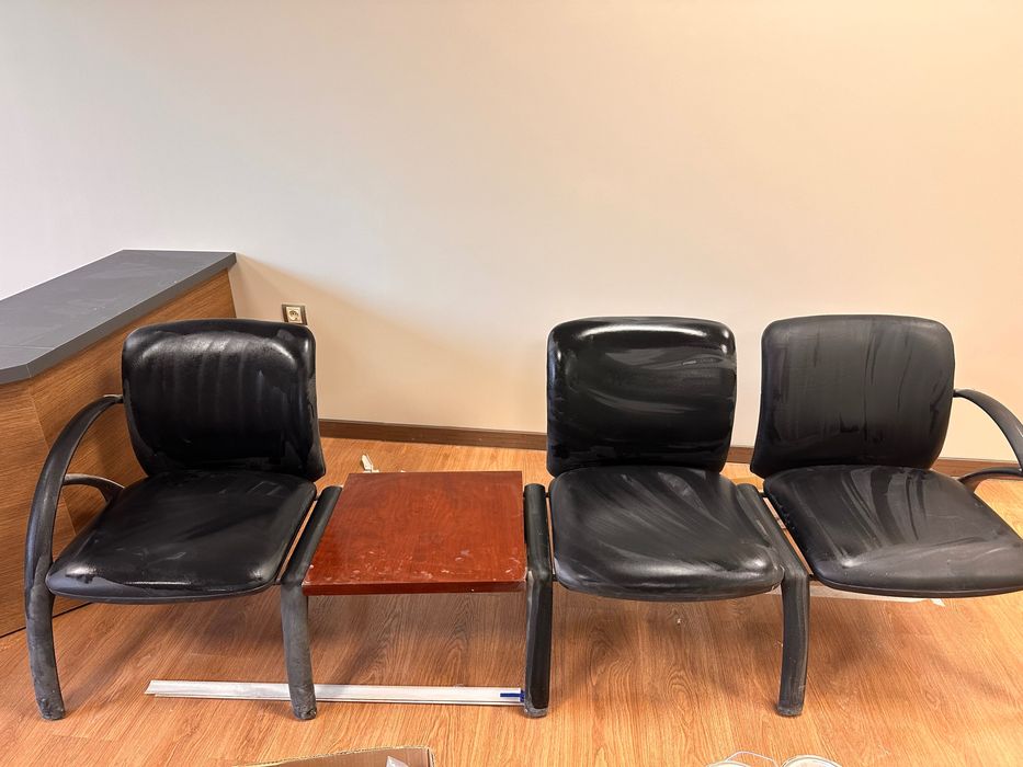 Офис канапе - триместно