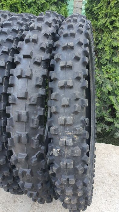 Pirelli si Dunlop 80 100 21 & 90 90 21 & 90 100 21