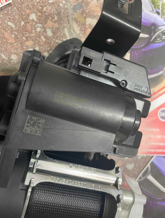 Mercedes Benz EQS - set centuri de siguranta centura  stanga - dreapta