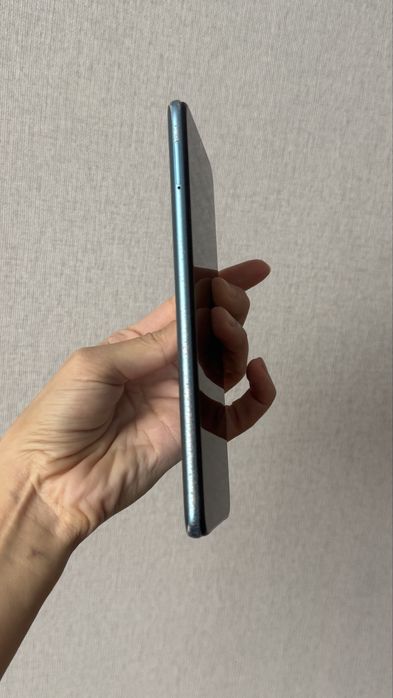 Продам oppo телефон