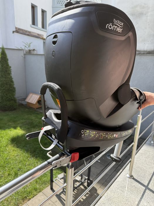 Scaun auto Britax Römer Dualfix, 0-18kg, rotire 360°, Isofix, stare impecabilă