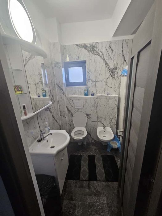 Apartament 3 camere de vânzare central