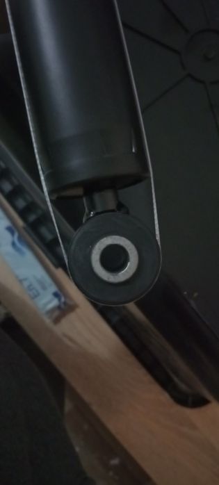 Задний амортизатор рено меган сценик