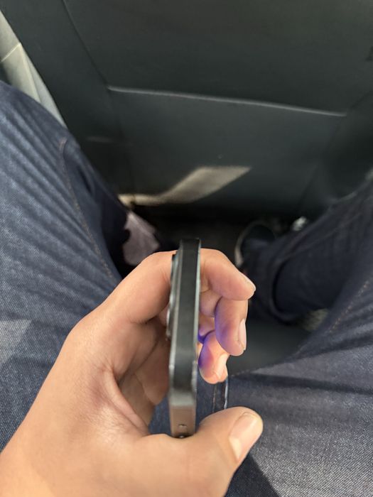 Iphone 15 pro продается срочно !!!