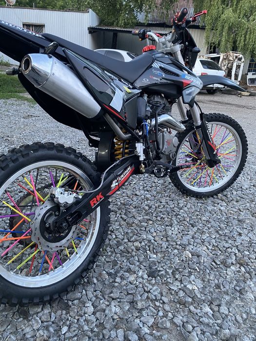 Продам эндуро 250куб