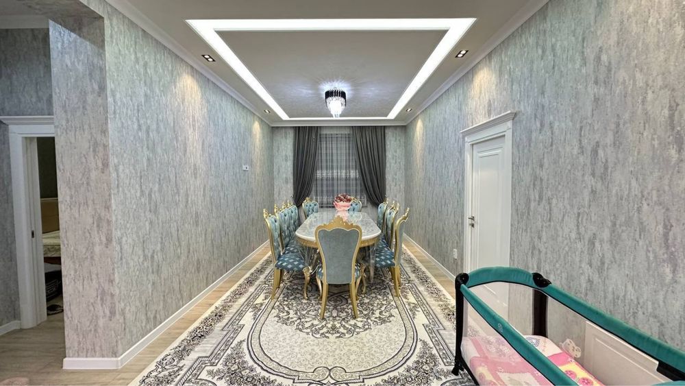 Продается Таунхаус. 3 сотки. Дустлик.