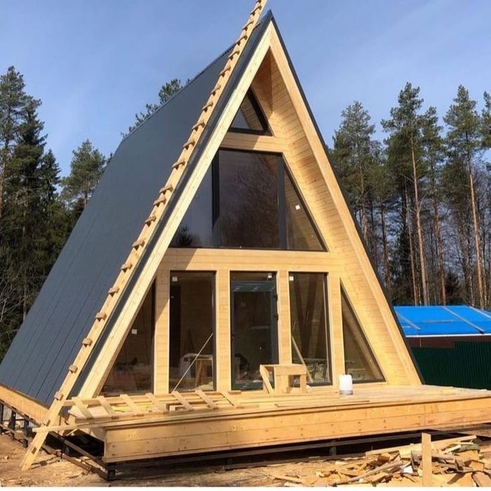 Cabane din case lemn tip A-Frame house modulare exista