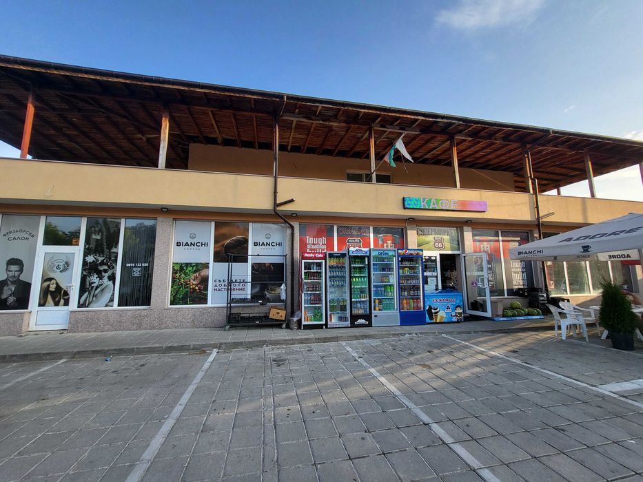 Дава се под наем Магазин в с. Братаница, Област Пазарджик - 400 кв.м за 510 € - Снимка #1