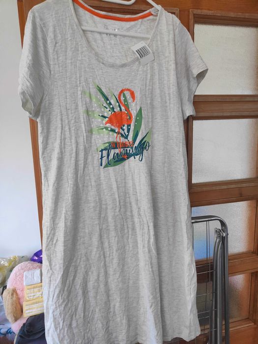 Camasa de noapte, maiouri de noapte/plaja