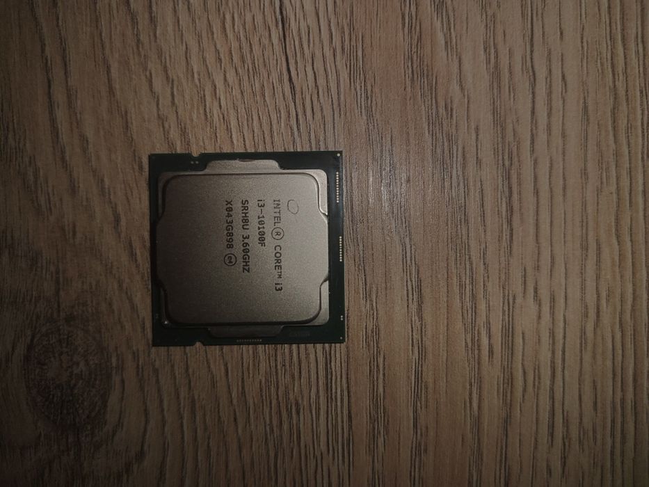 процессор core i3 10100f в идеальном состоянии