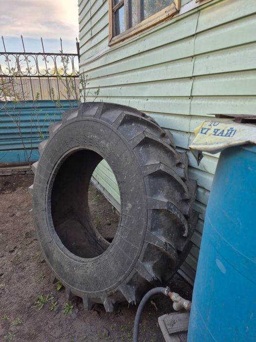 шина б/у в отличном состоянии