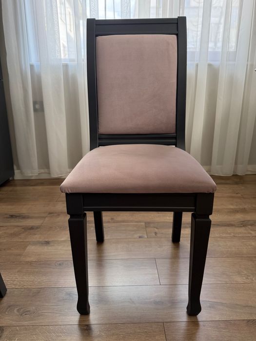 Трапезни столове 6 бр.