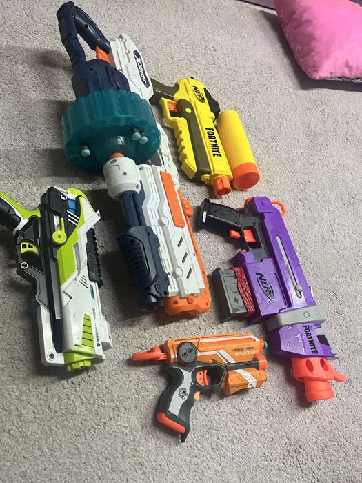 Jucarii Pusca si pistoale NERF