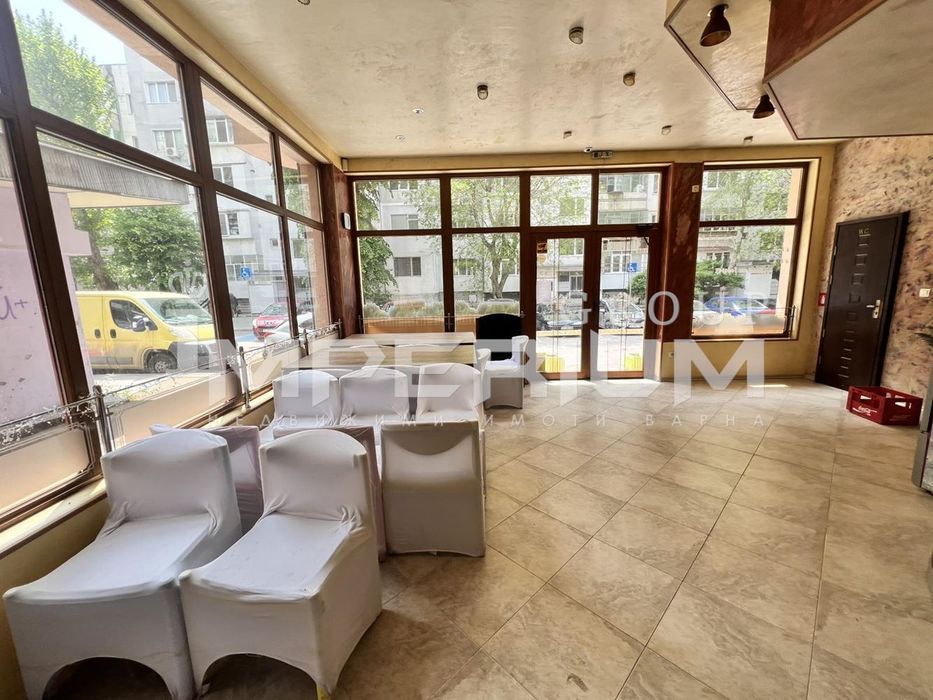 Дава се под наем Заведение в Варна, Младост 1 - 250 кв.м за 816 € - Снимка #9