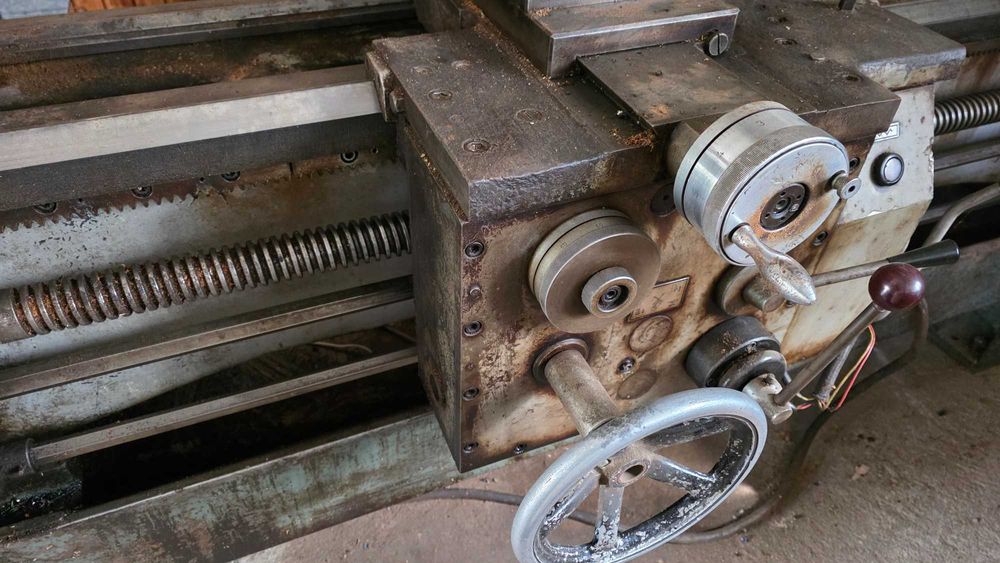 Продавам голям струг