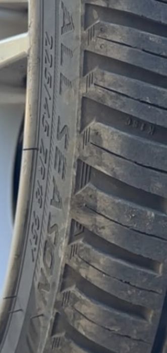 Jante BMW 5X120 R18 cu anvelope 225/45 R18 ( 2024)-Stare Excelentă, 1600 fix. All Season, M+S