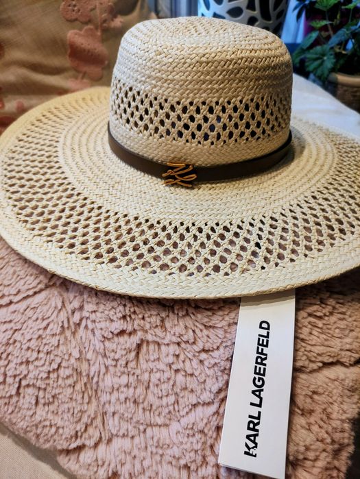 Sale!Лятна капела Karl Lagerfeld