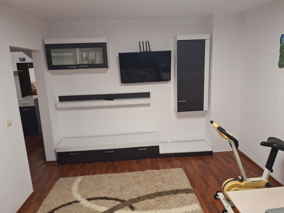 Apartament de închiriat